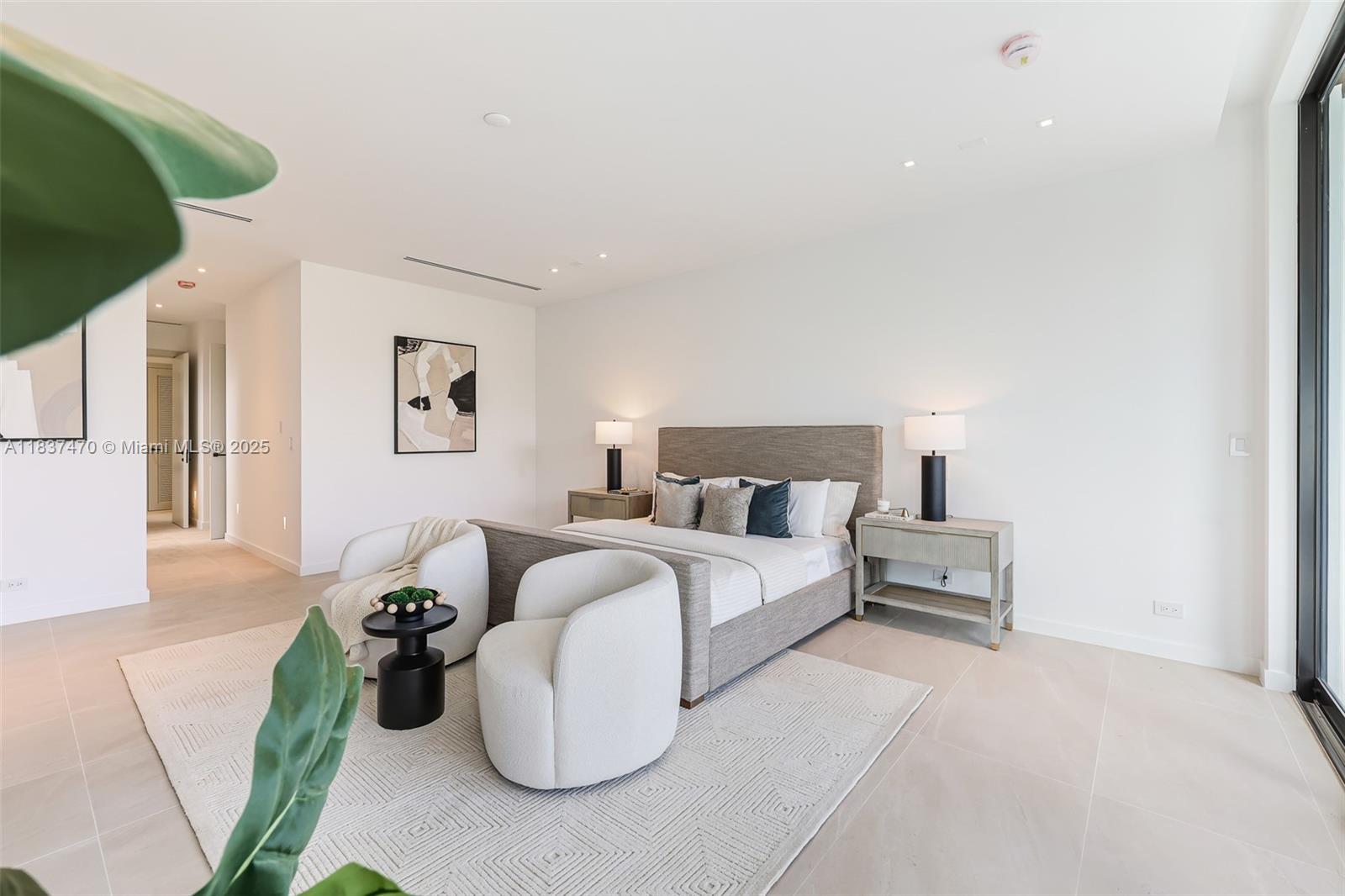 PALM TERRACE - Residential