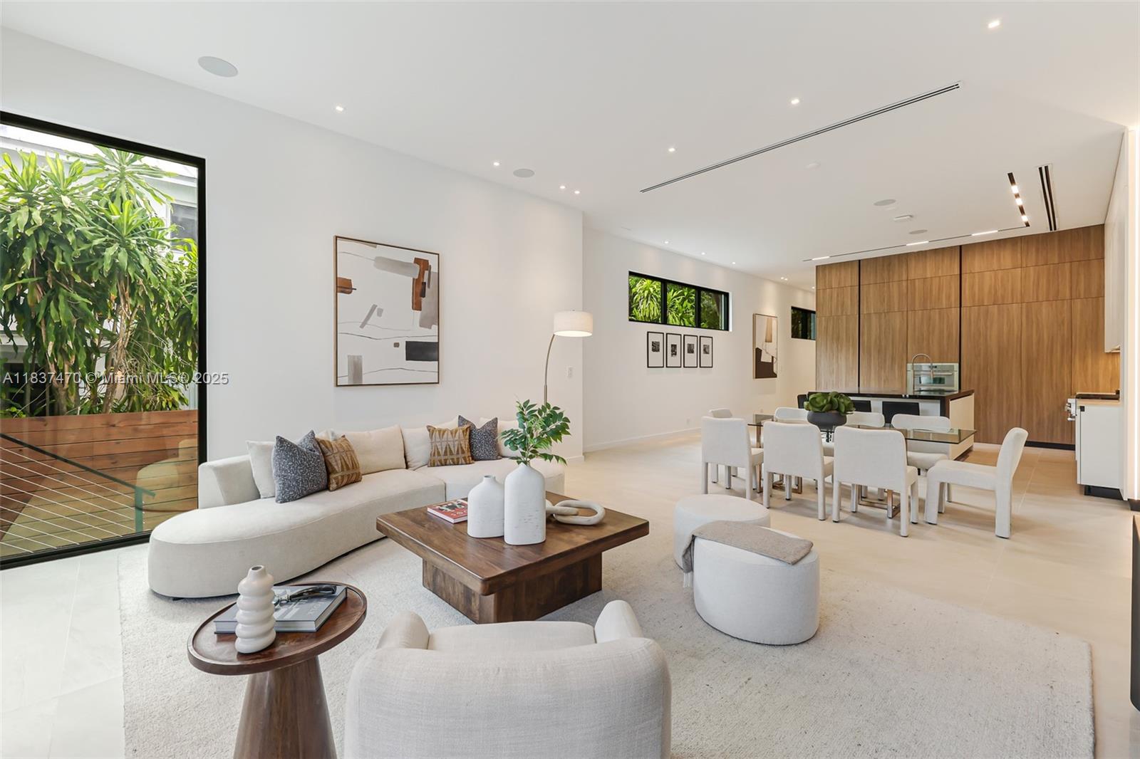 PALM TERRACE - Residential