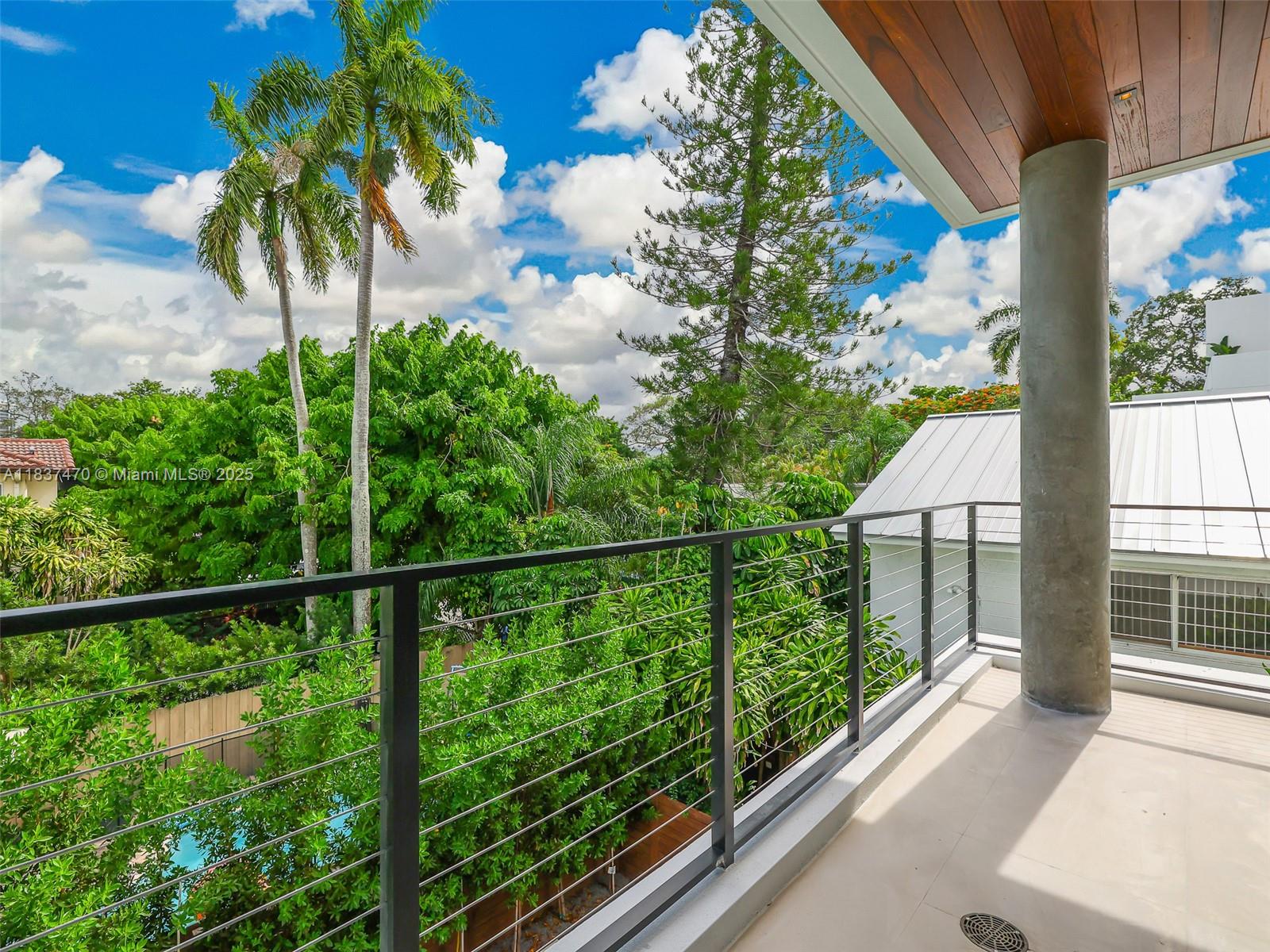 PALM TERRACE - Residential