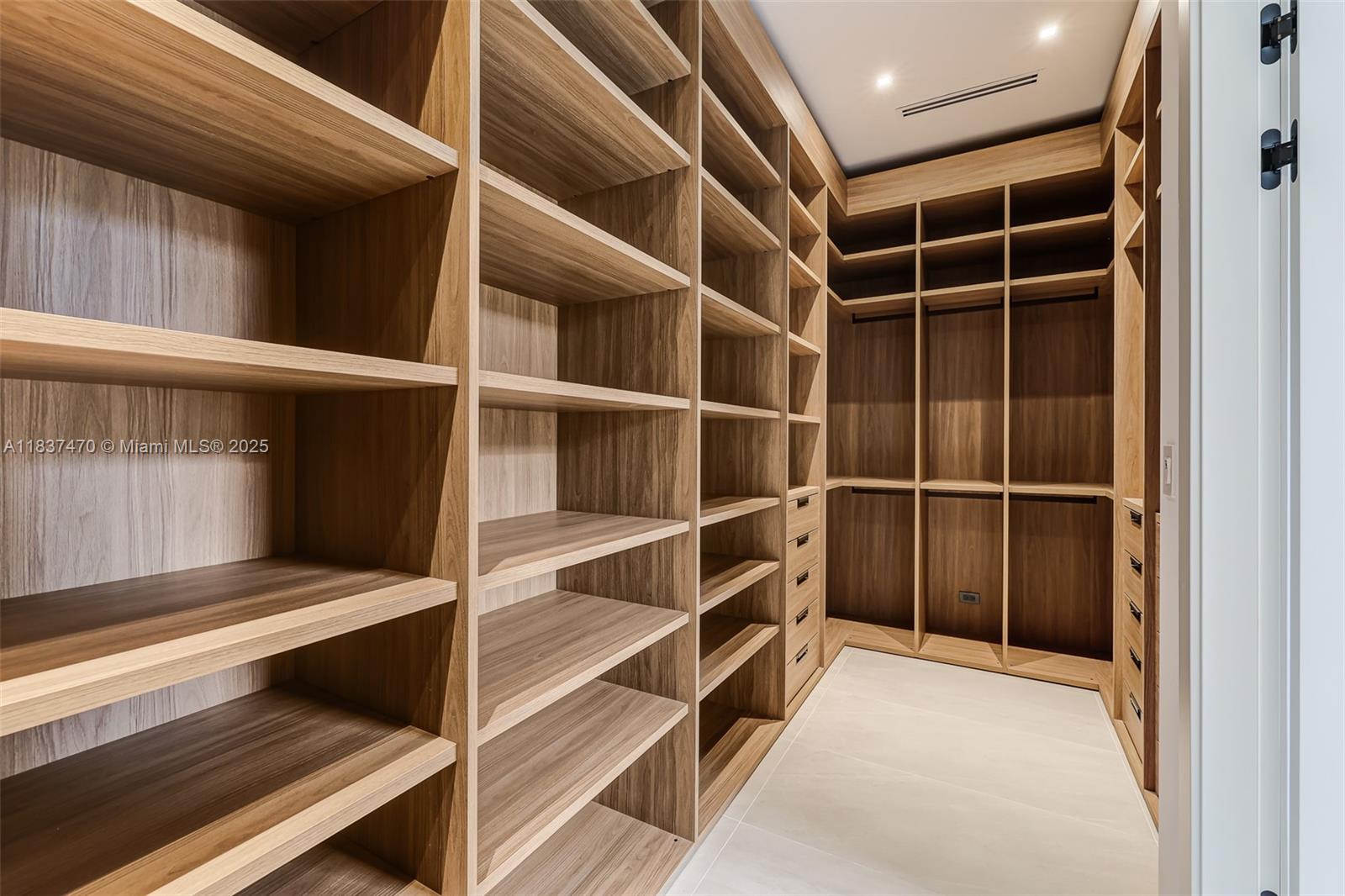 PALM TERRACE - Residential