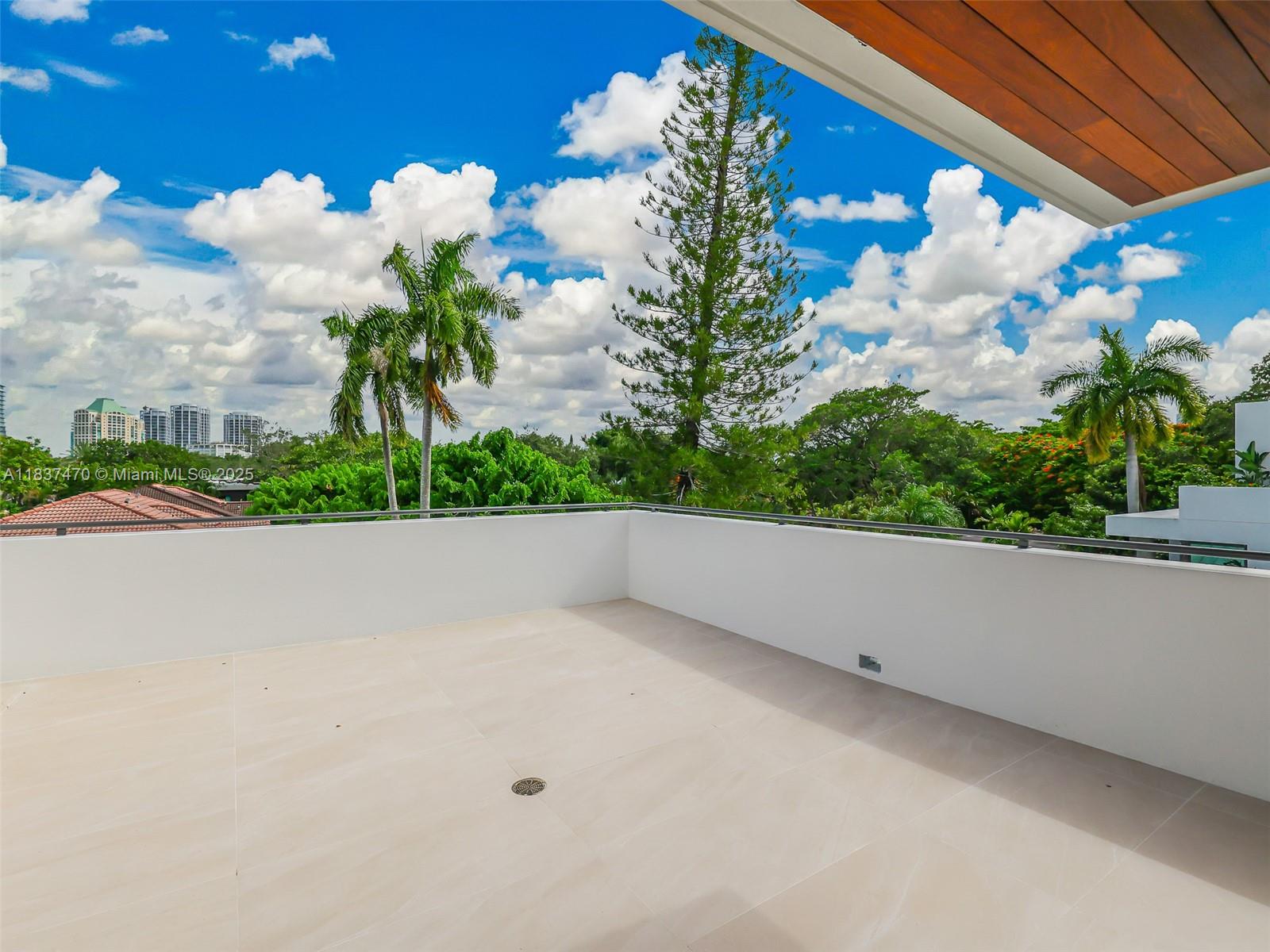 PALM TERRACE - Residential