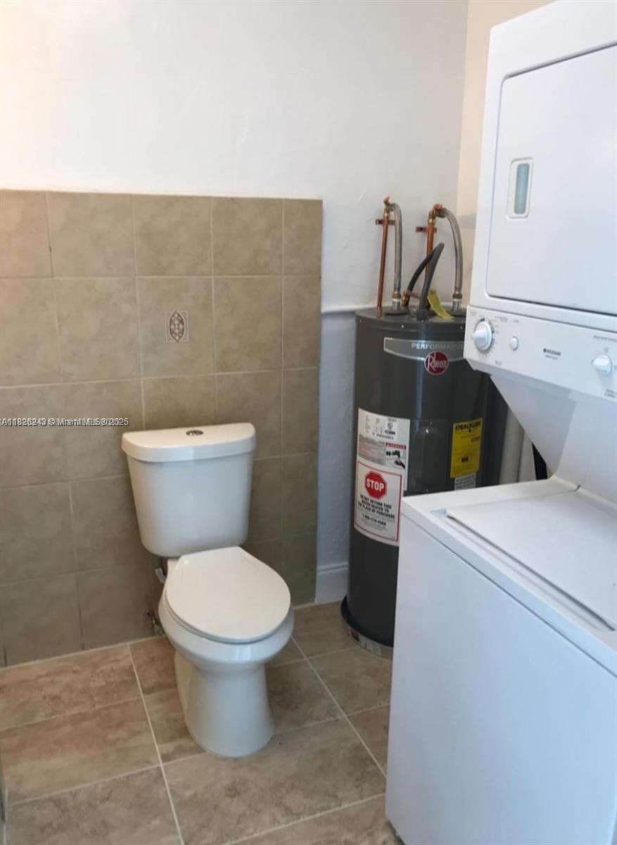 BROADVIEW COUNTRY CLUB - Residential