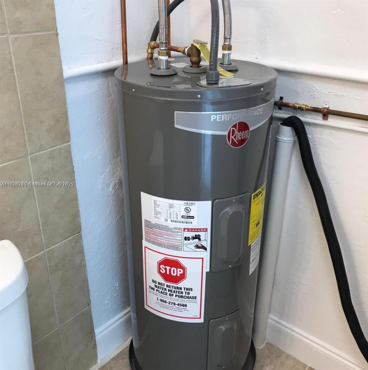 BROADVIEW COUNTRY CLUB - Residential