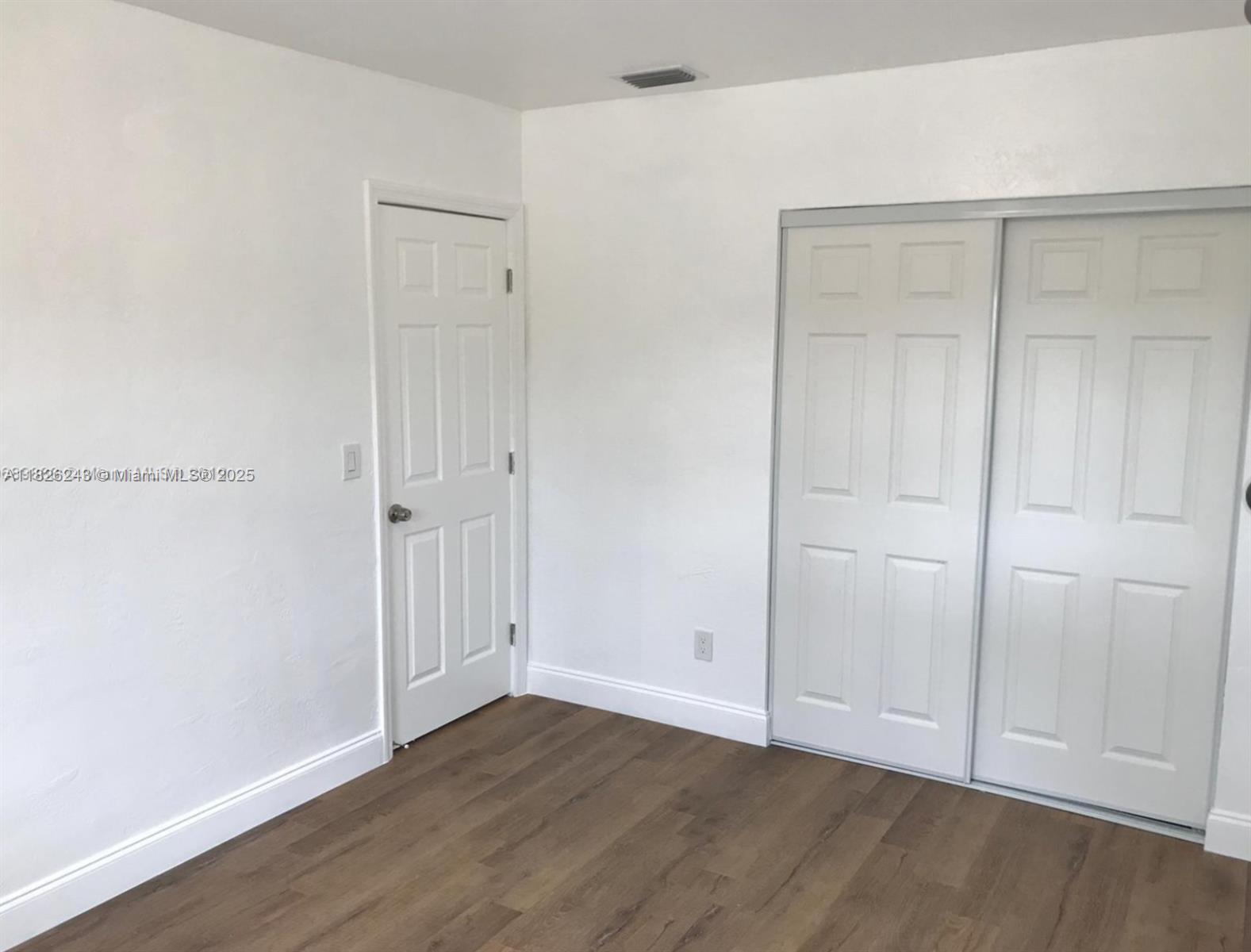 BROADVIEW COUNTRY CLUB - Residential