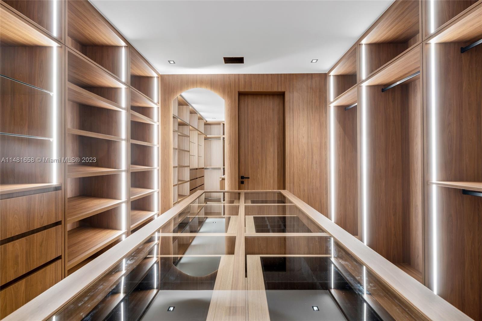 BAY HEIGHTS - Residential