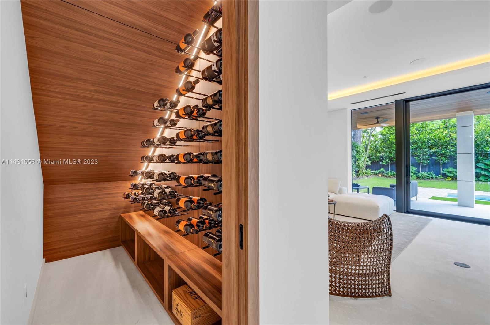 BAY HEIGHTS - Residential