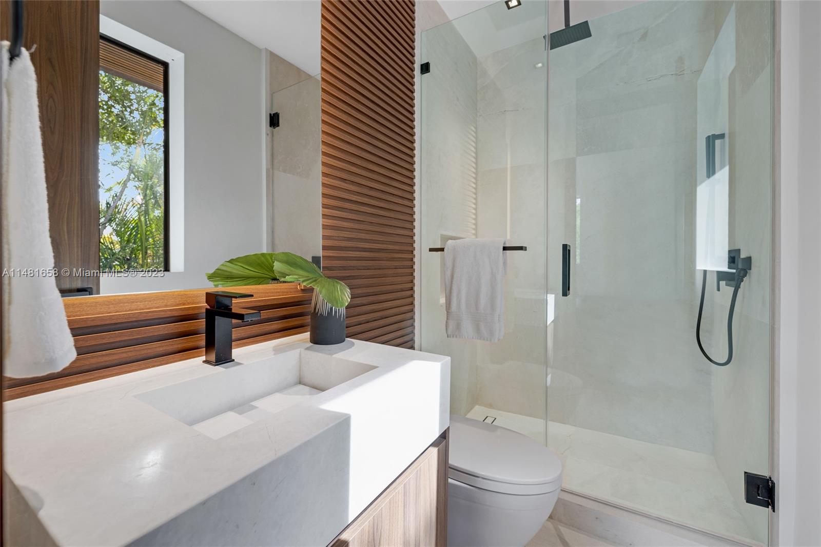 BAY HEIGHTS - Residential