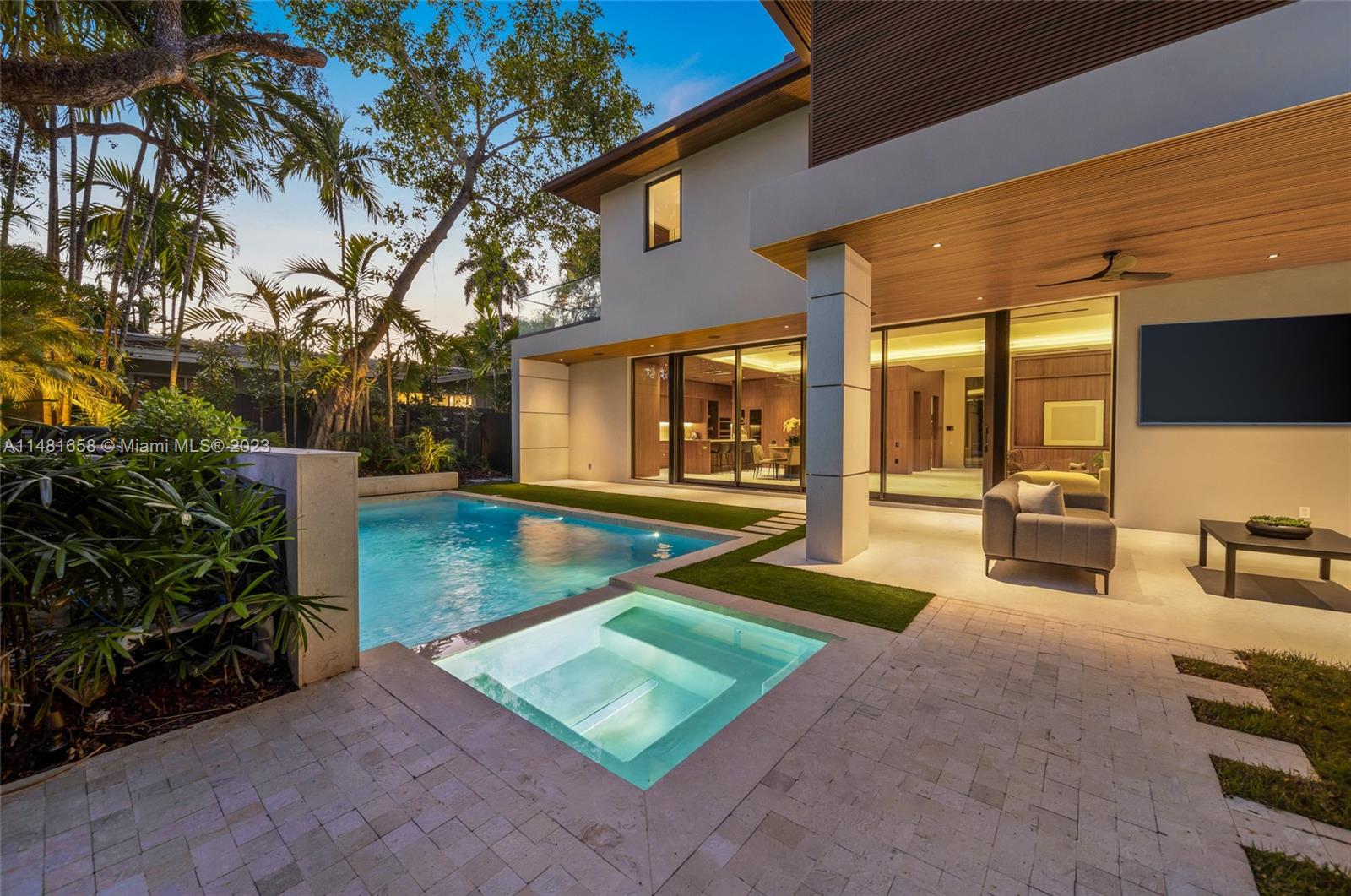 BAY HEIGHTS - Residential