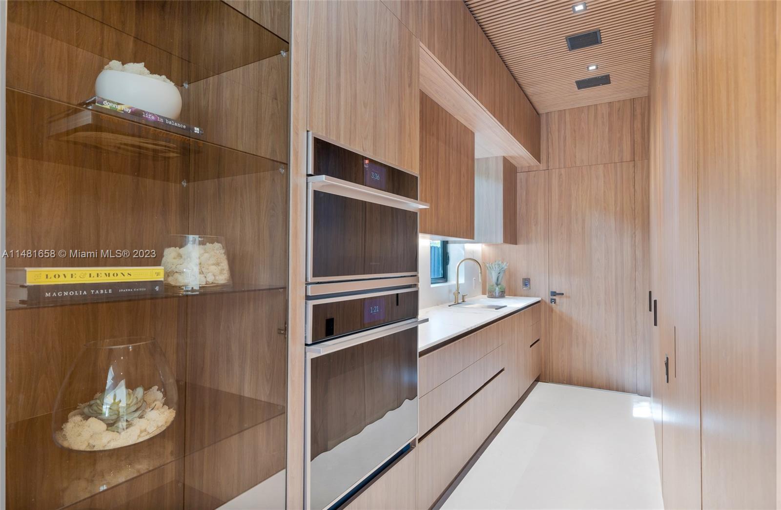 BAY HEIGHTS - Residential