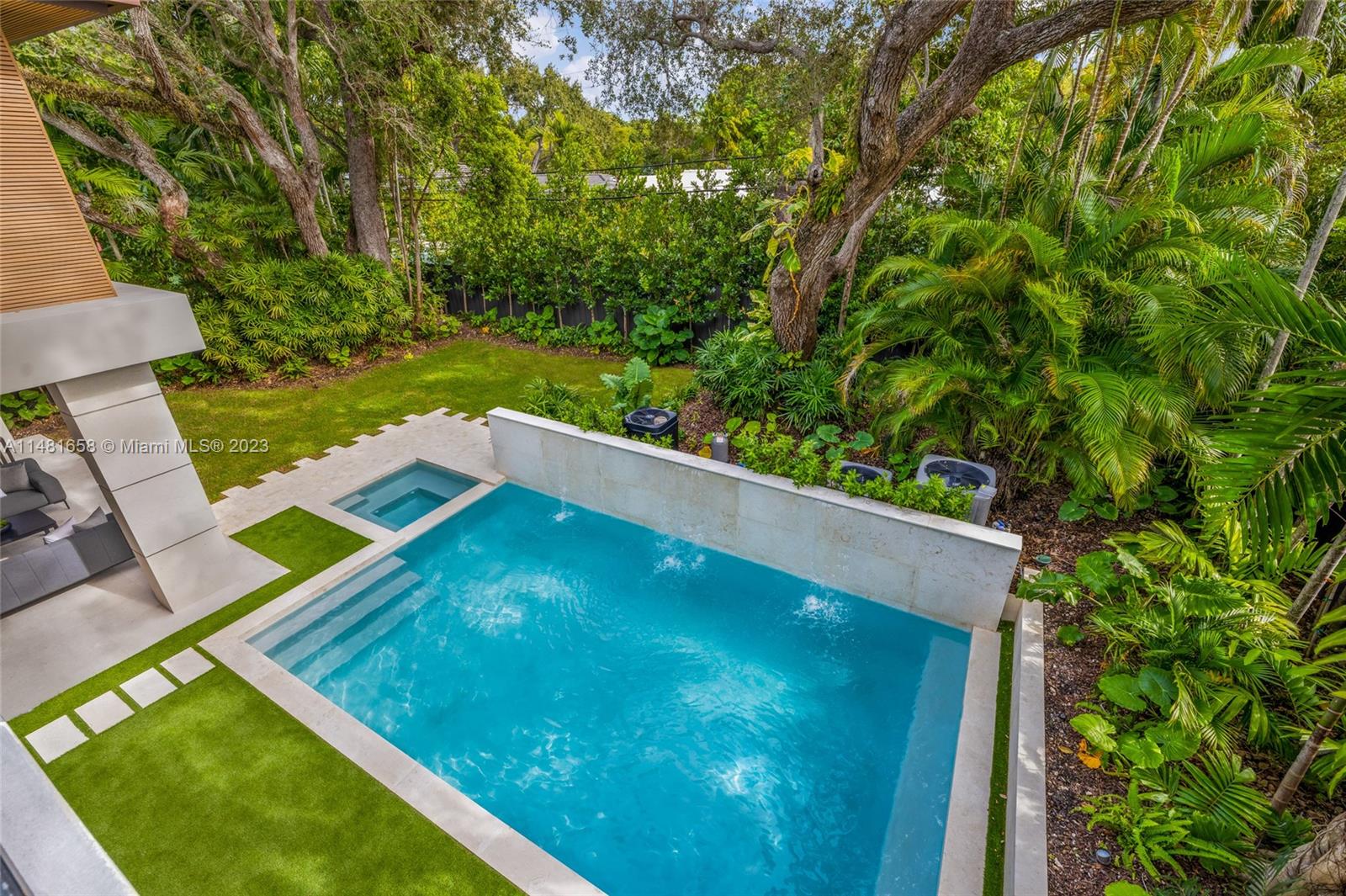 BAY HEIGHTS - Residential