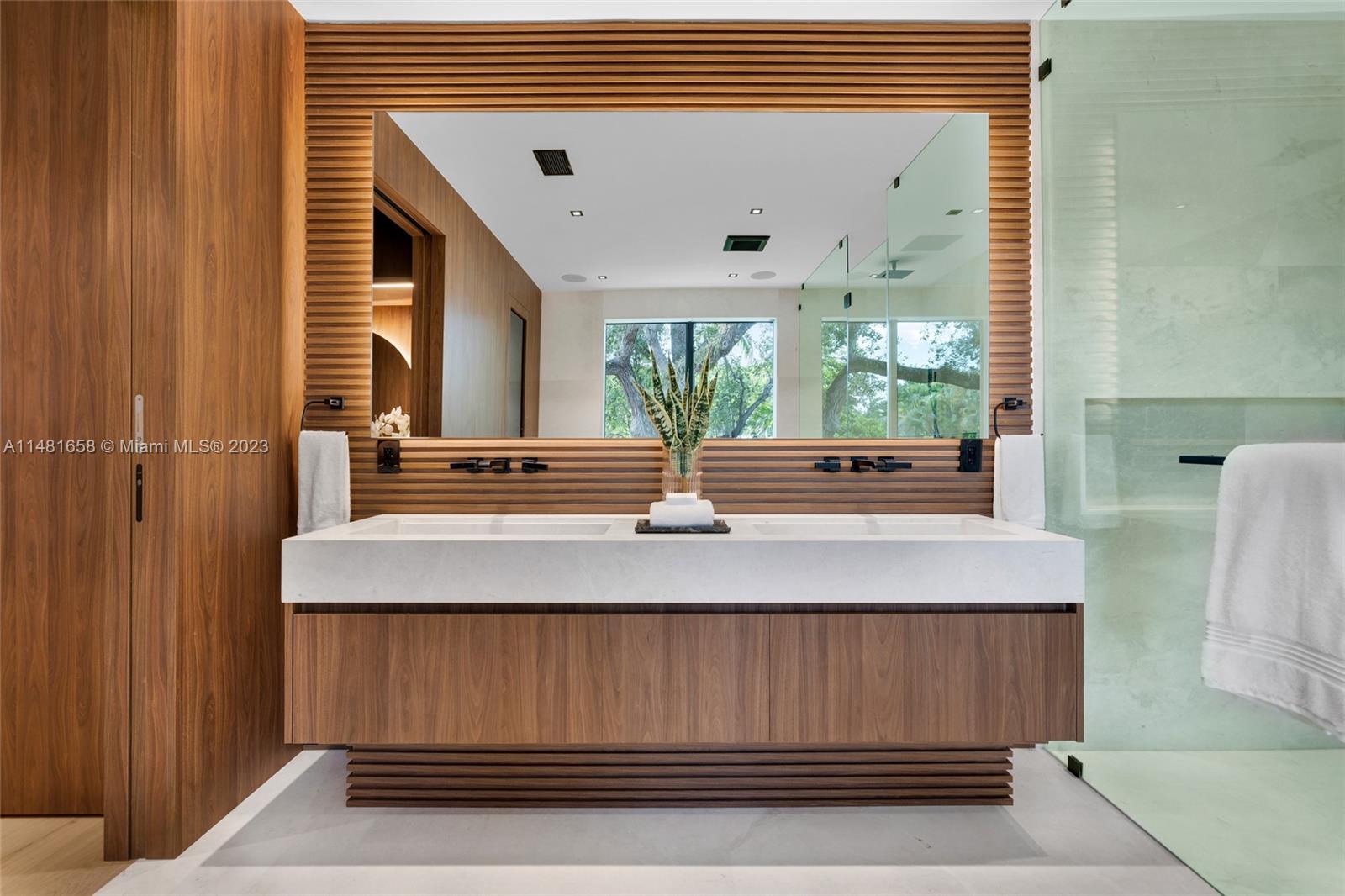 BAY HEIGHTS - Residential