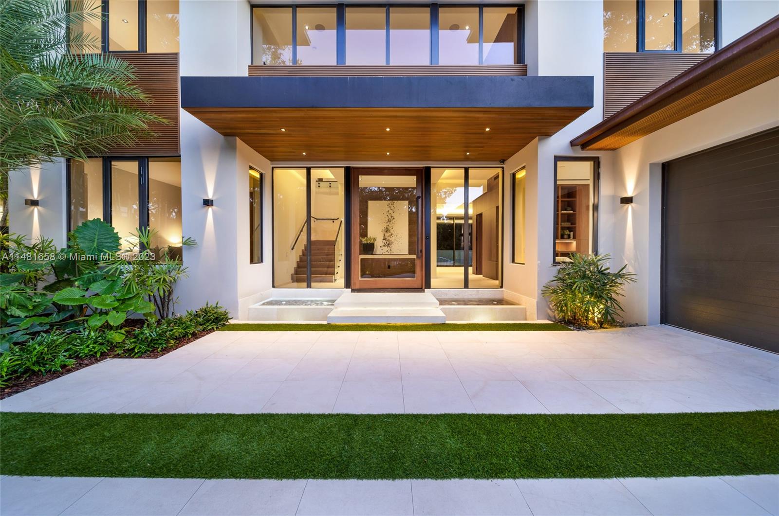 BAY HEIGHTS - Residential