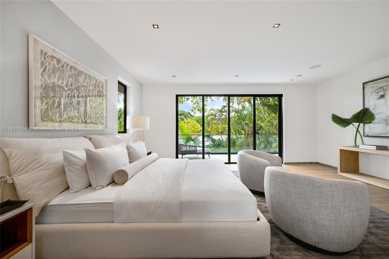 BAY HEIGHTS - Residential