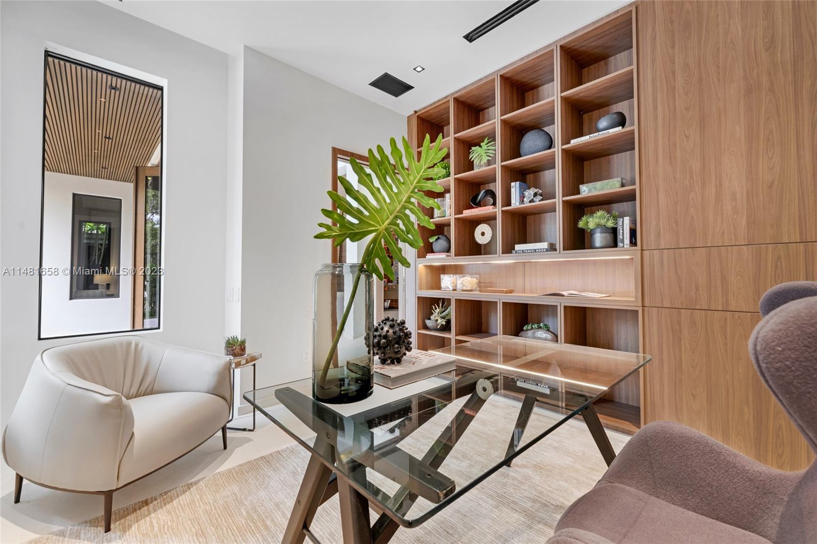 BAY HEIGHTS - Residential