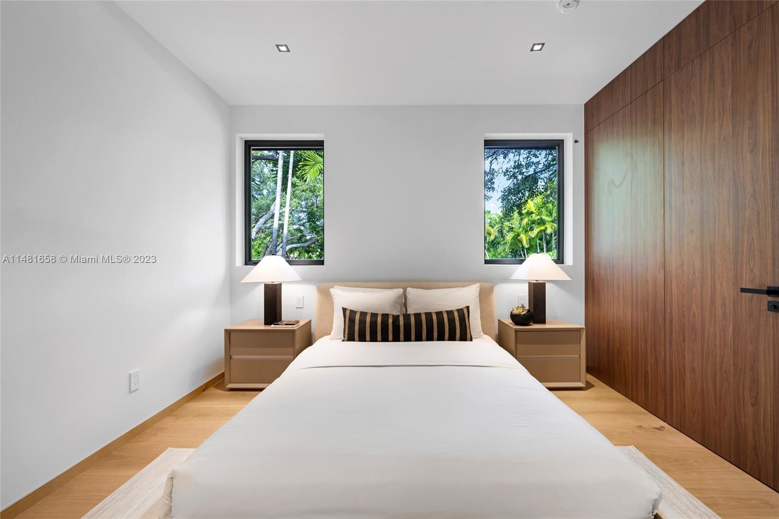 BAY HEIGHTS - Residential