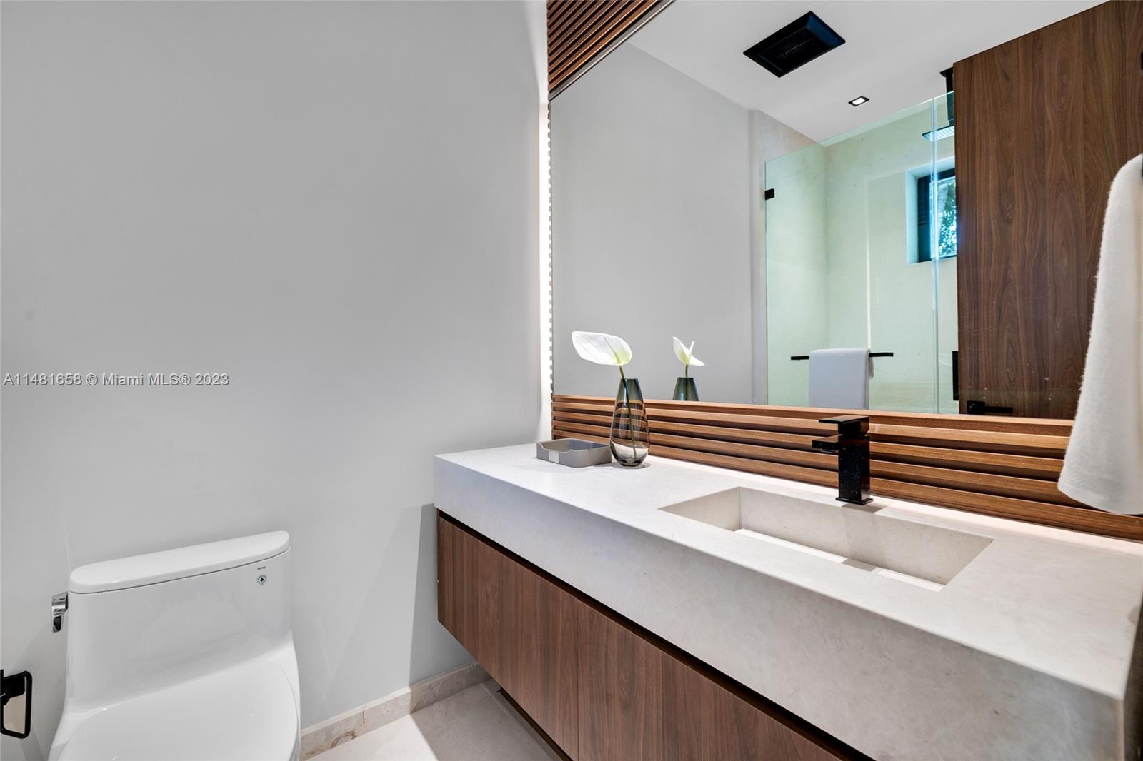 BAY HEIGHTS - Residential