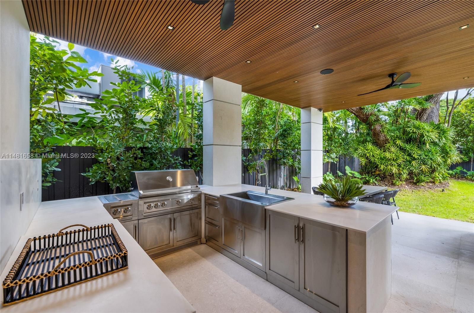 BAY HEIGHTS - Residential