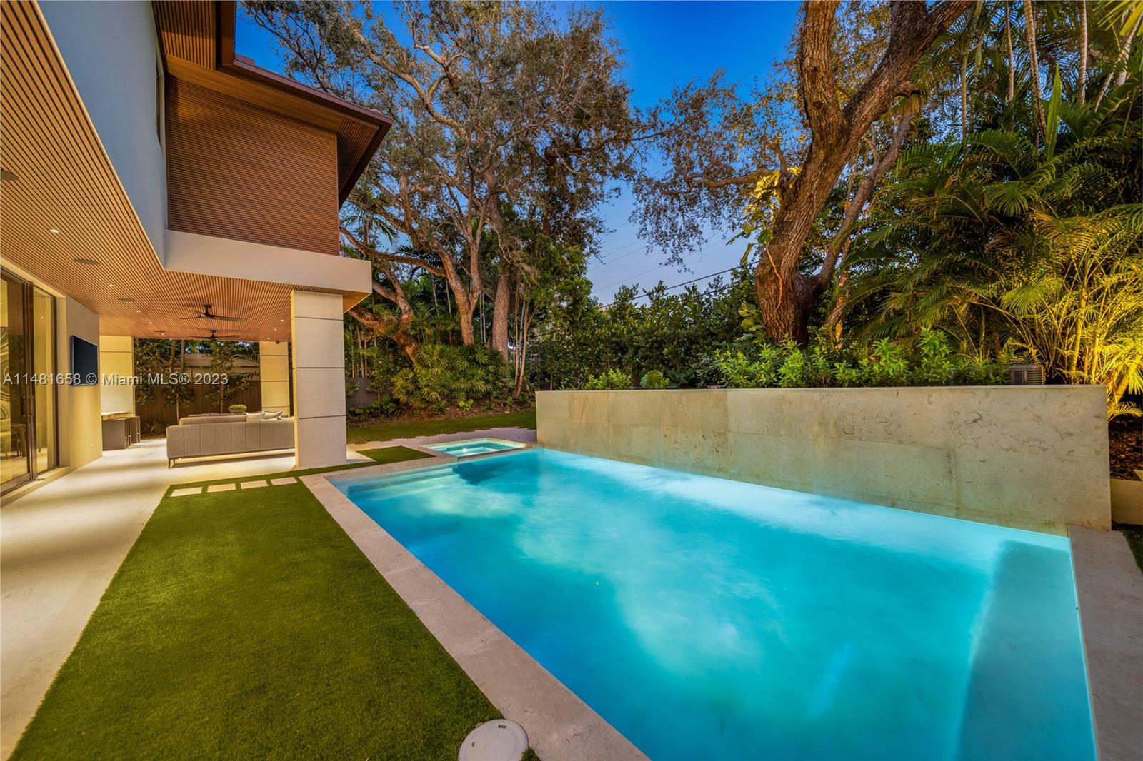 BAY HEIGHTS - Residential