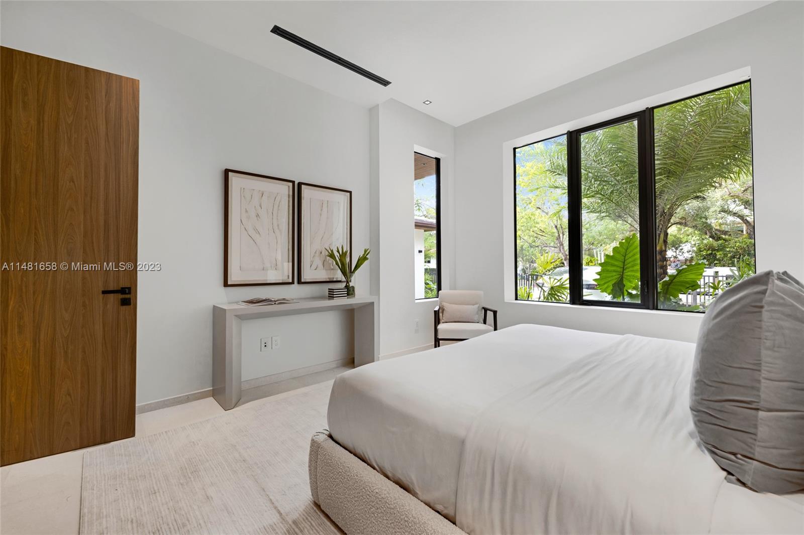 BAY HEIGHTS - Residential