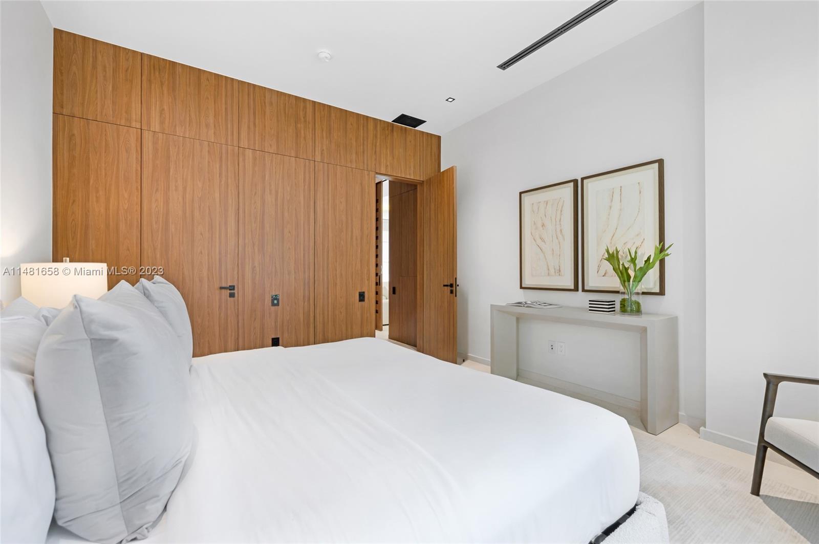 BAY HEIGHTS - Residential