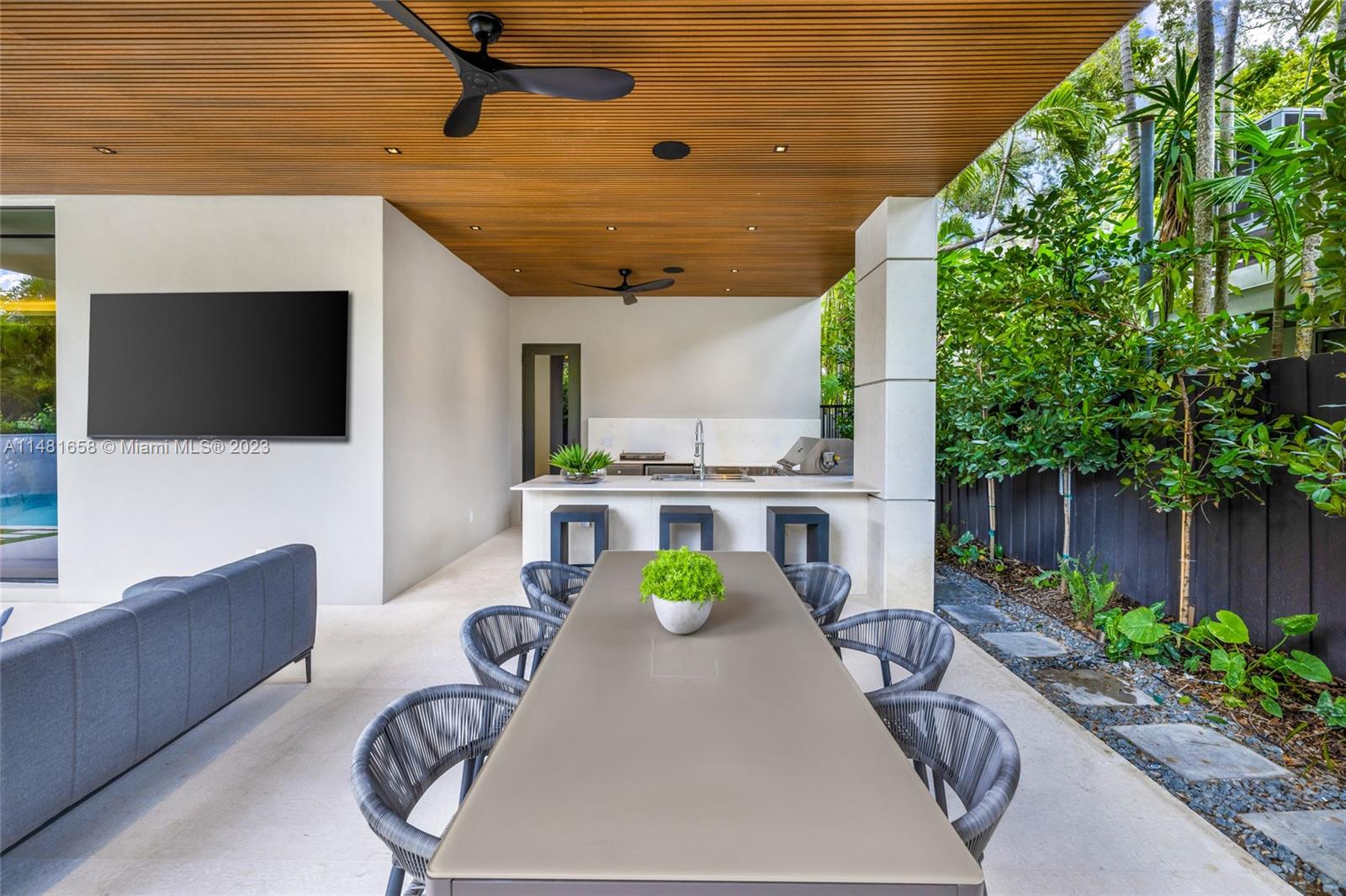 BAY HEIGHTS - Residential