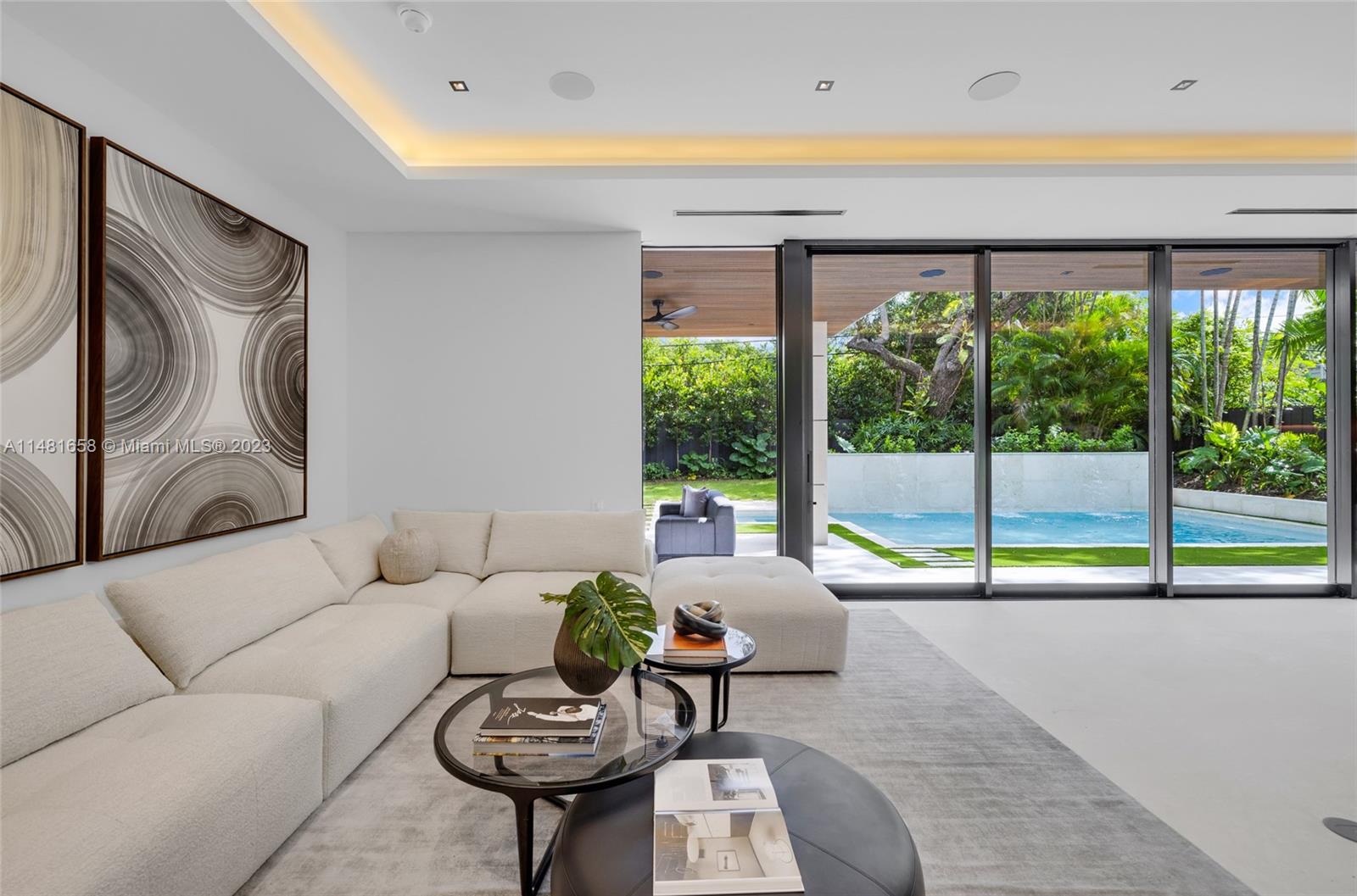 BAY HEIGHTS - Residential