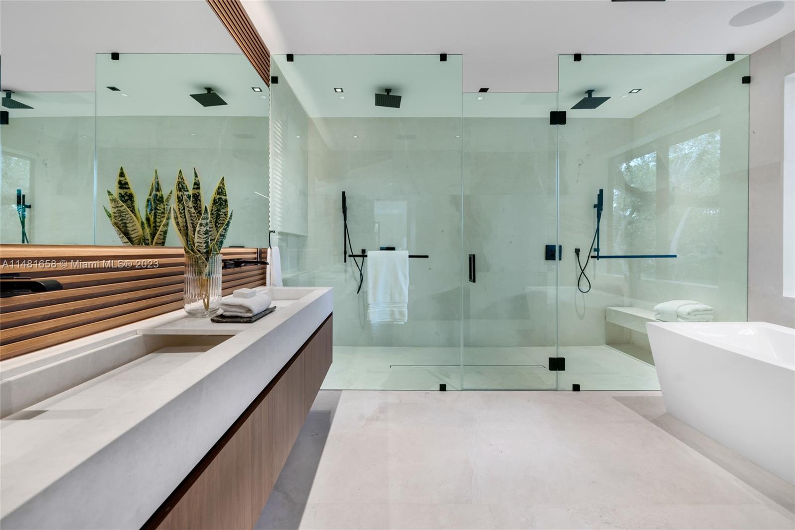 BAY HEIGHTS - Residential