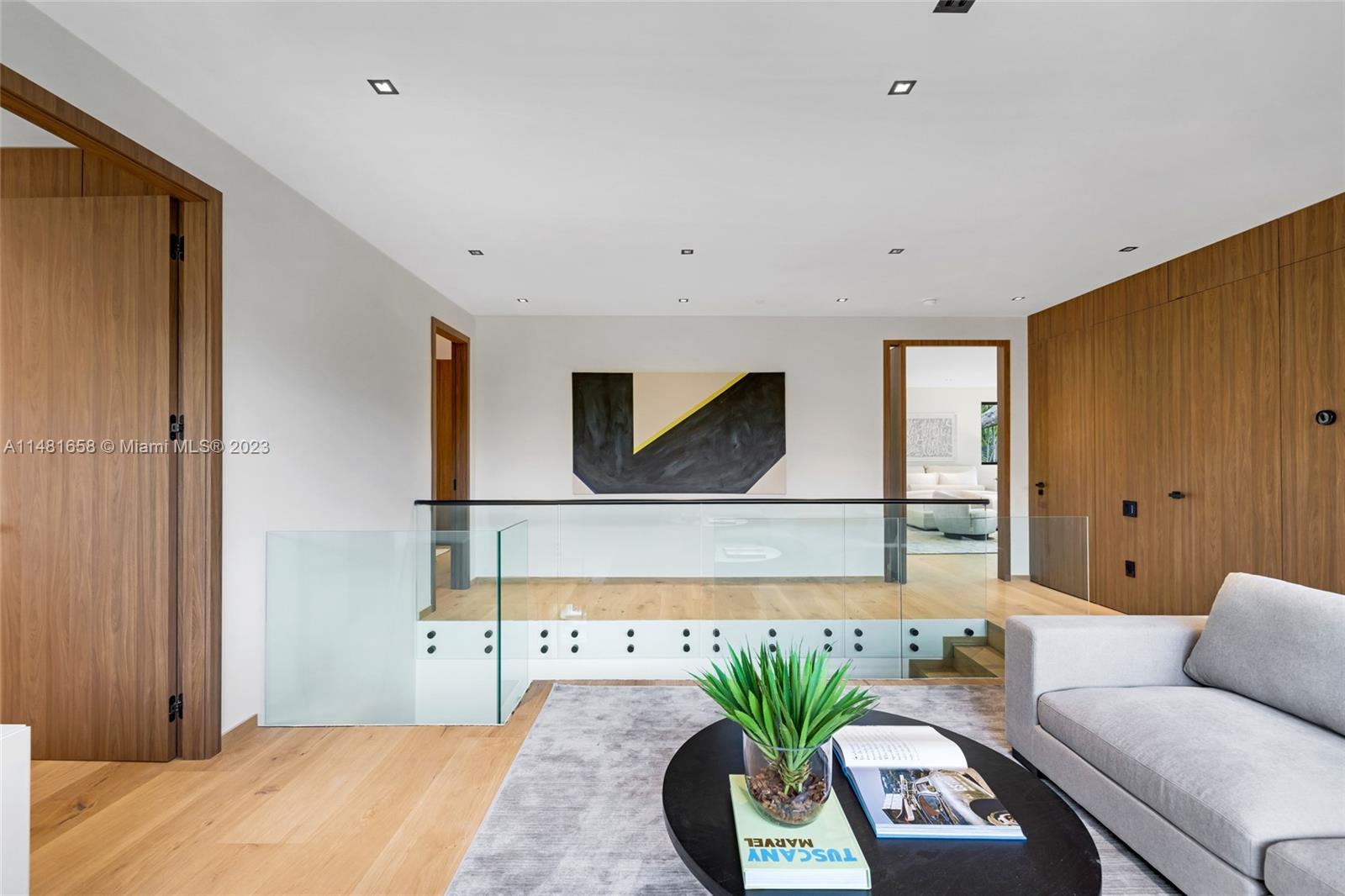 BAY HEIGHTS - Residential