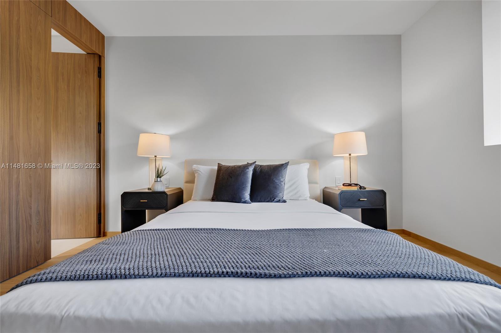 BAY HEIGHTS - Residential