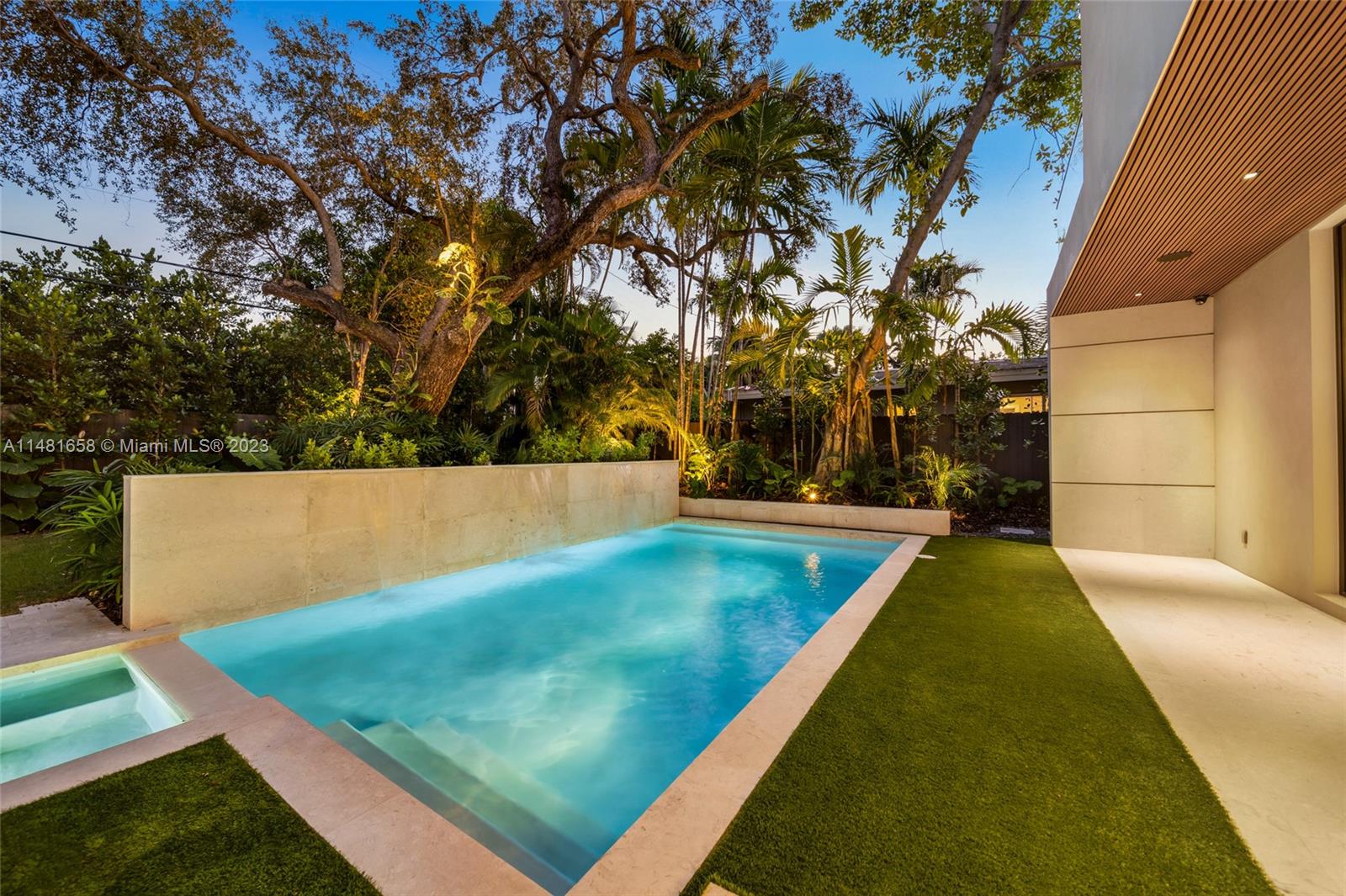 BAY HEIGHTS - Residential