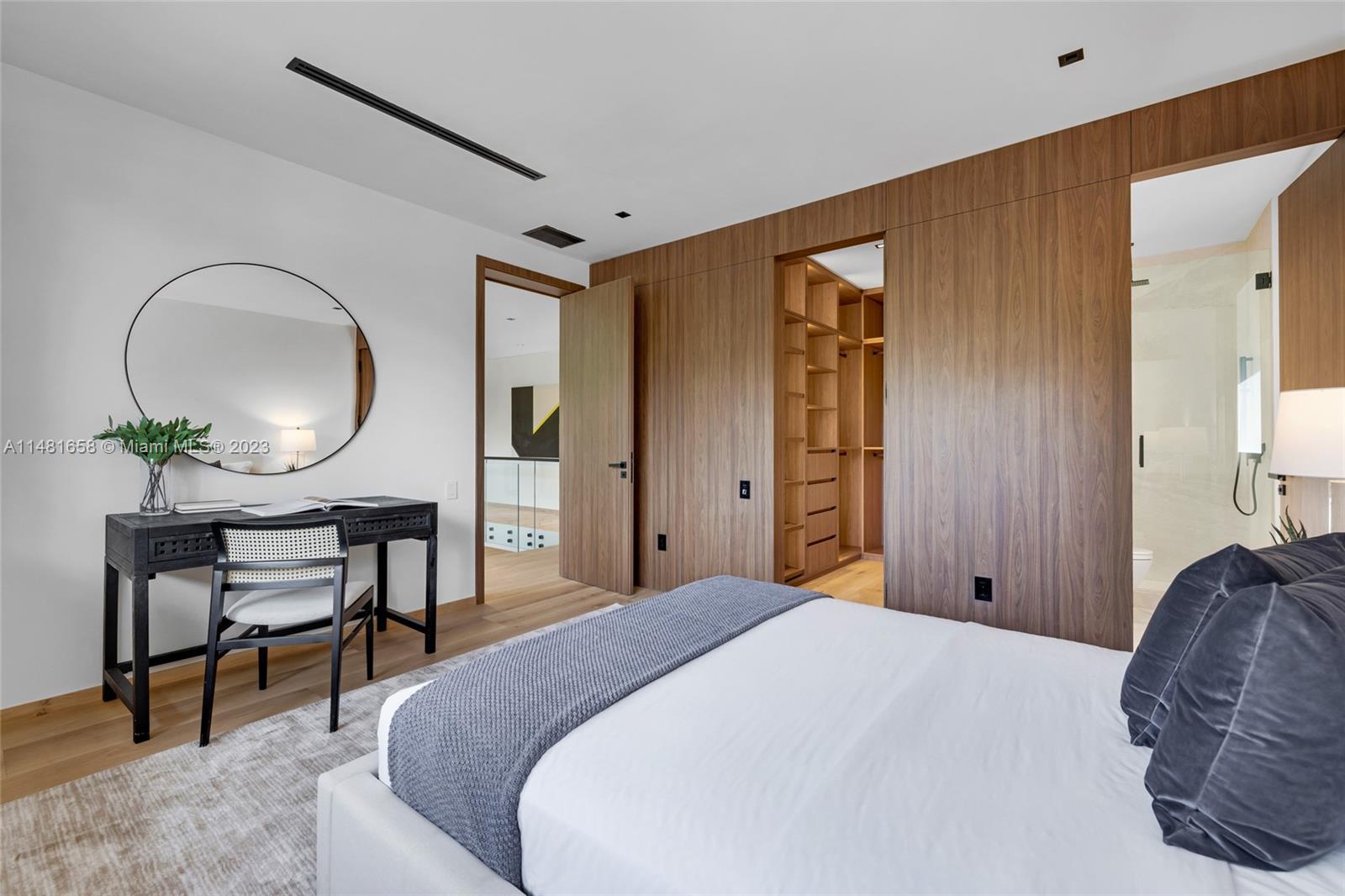 BAY HEIGHTS - Residential