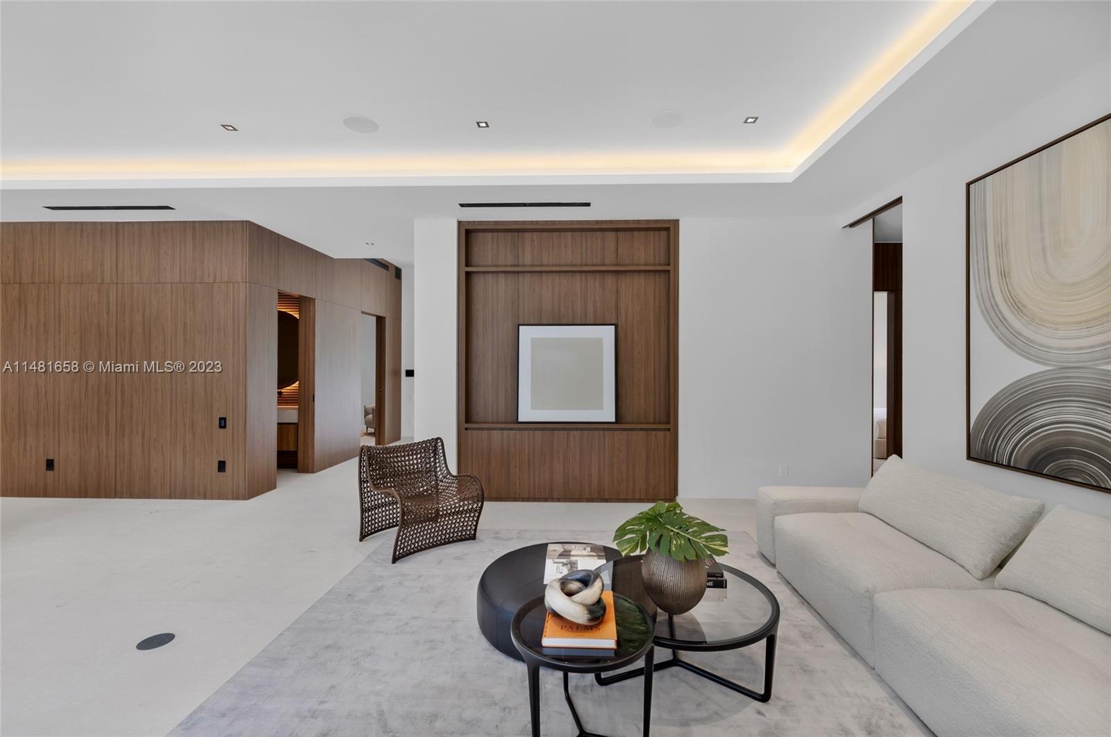 BAY HEIGHTS - Residential