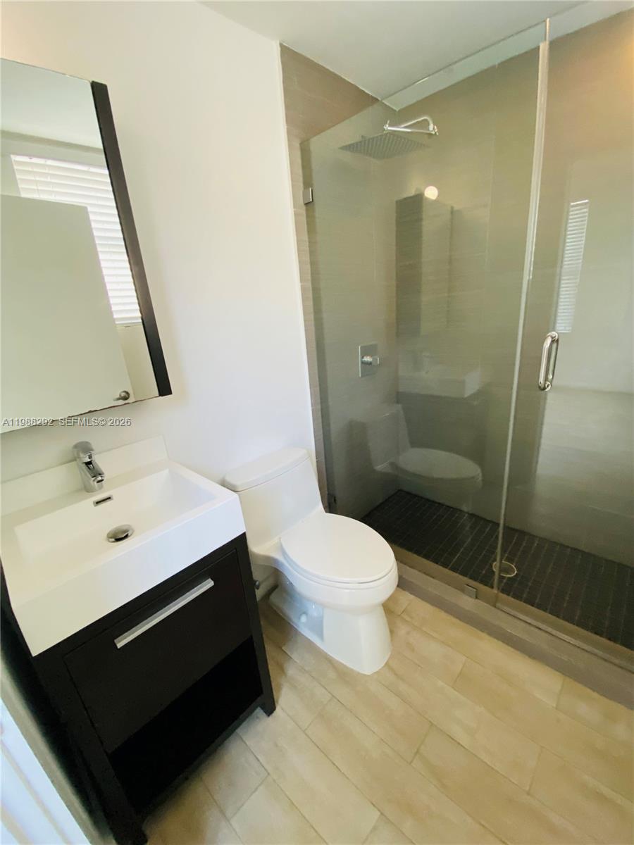 EMILY CONDO - Residential