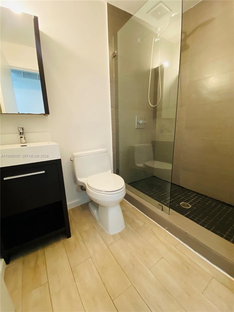 EMILY CONDO - Residential