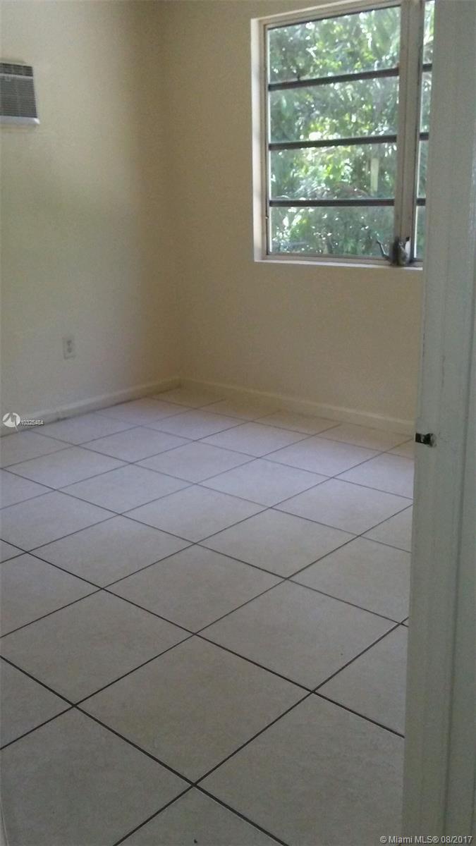 GREEN OAKS - Residential Lease