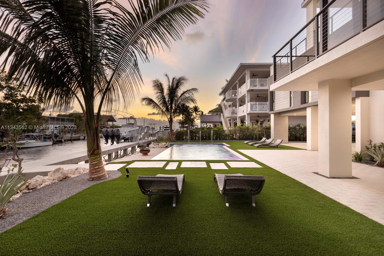 OCEAN ISLE ESTATE - Residential