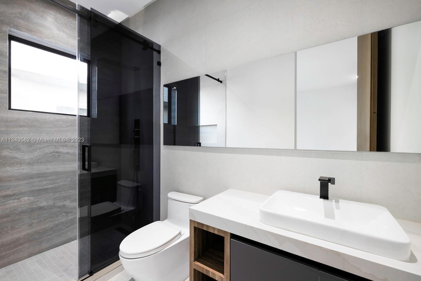 OCEAN ISLE ESTATE - Residential