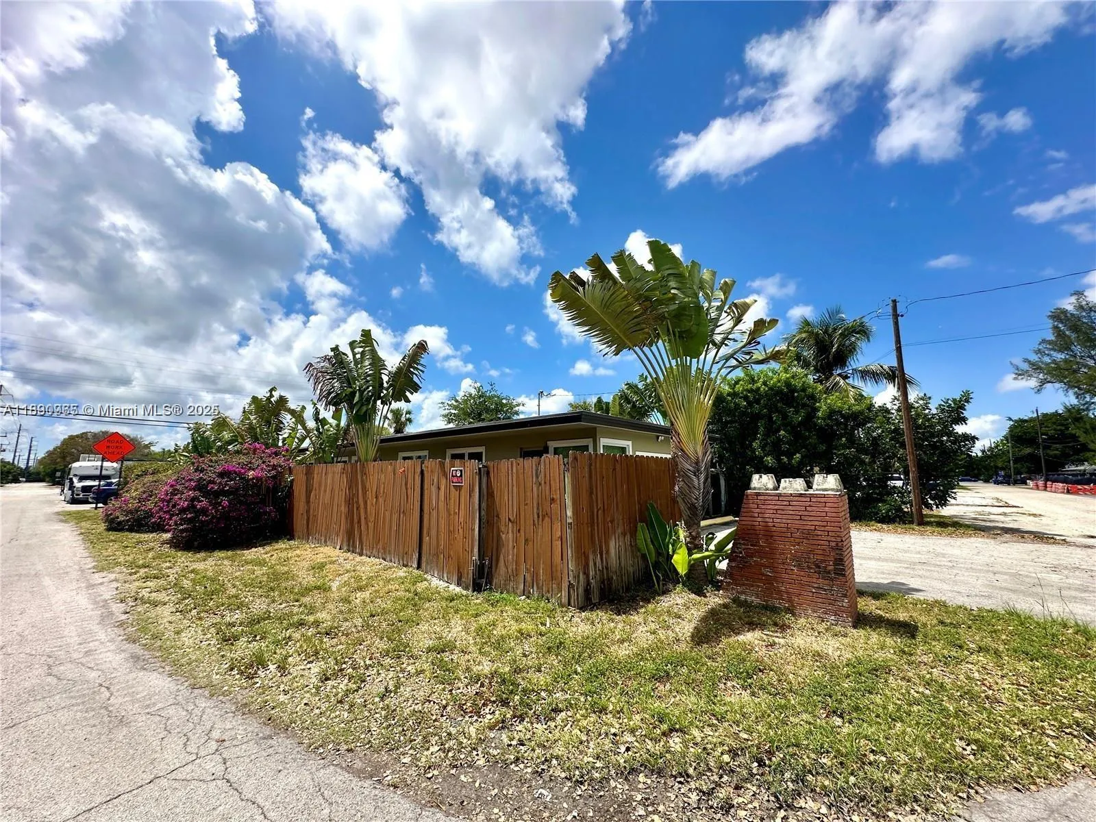 Fort Lauderdale, Florida 33304, United States, 1 Bedroom Bedrooms, ,1 BathroomBathrooms,Residential,Active,223832