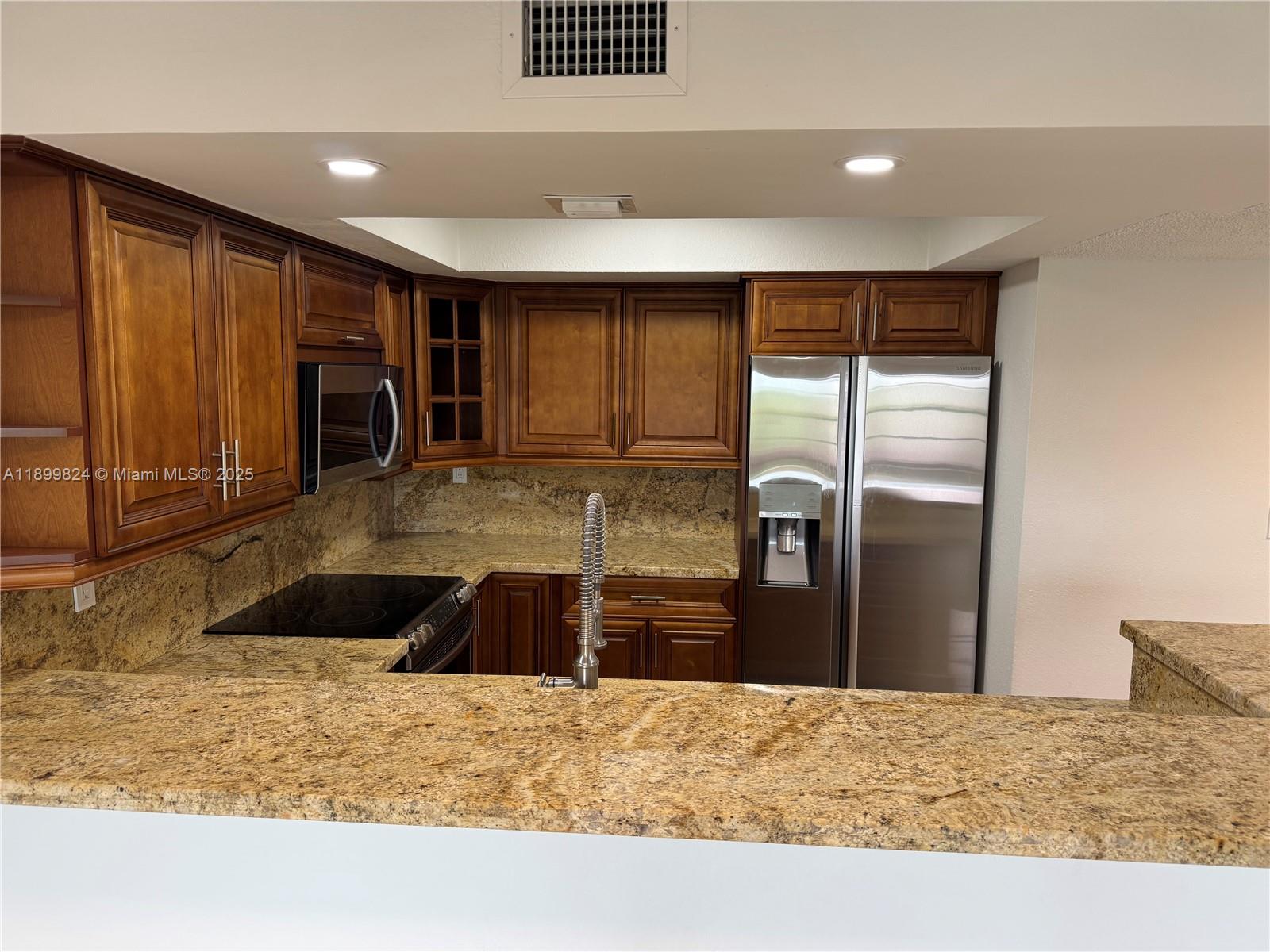 KENLAND POINTE CONDO IV - Residential Lease