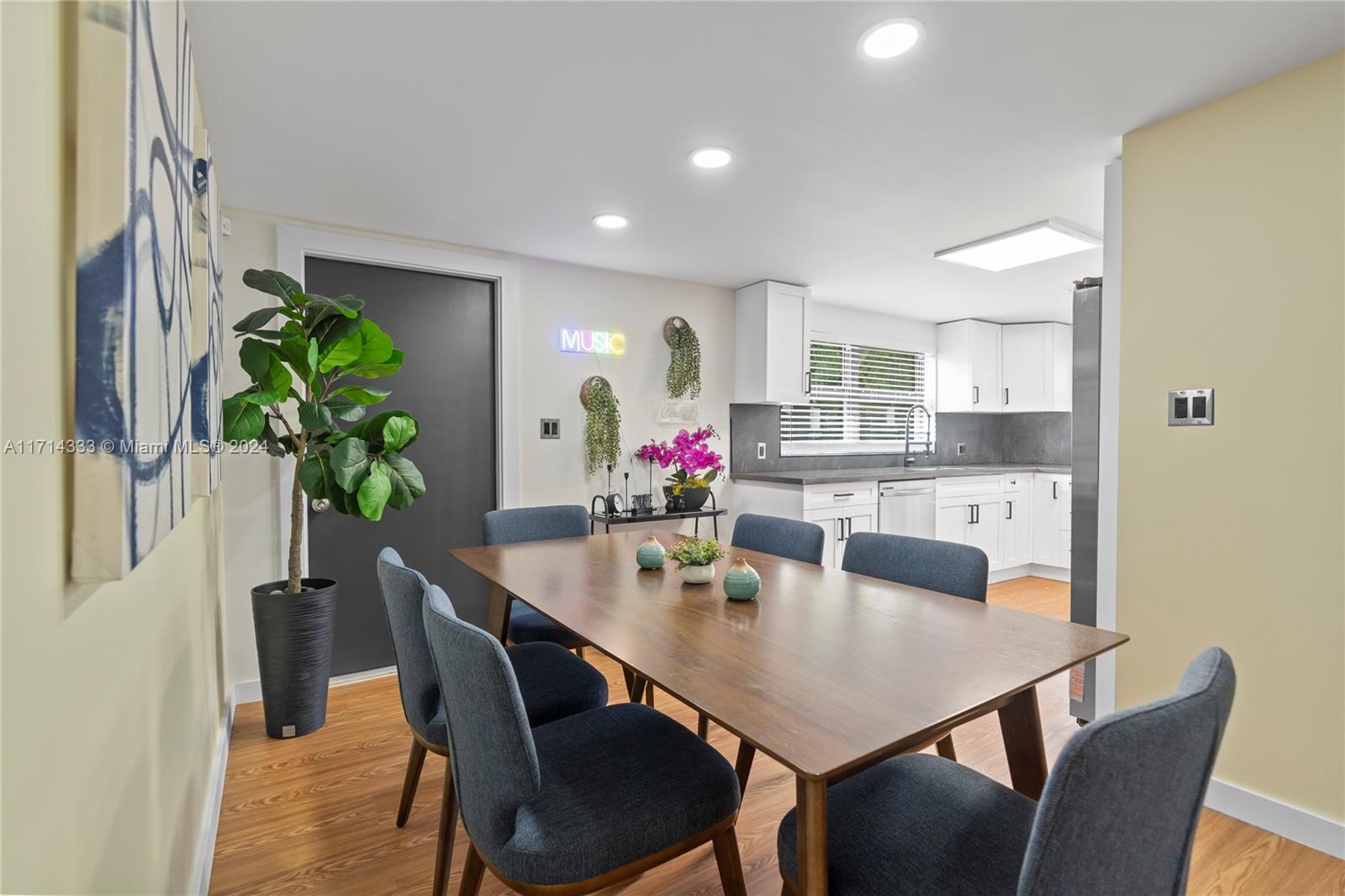 OVERBROOK SHORES NO 3 - Residential
