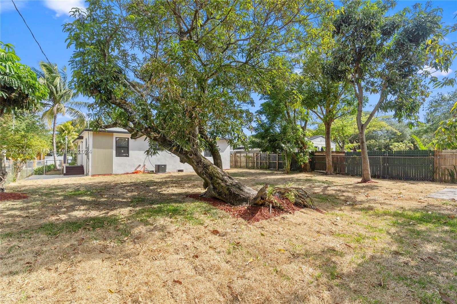 OVERBROOK SHORES NO 3 - Residential