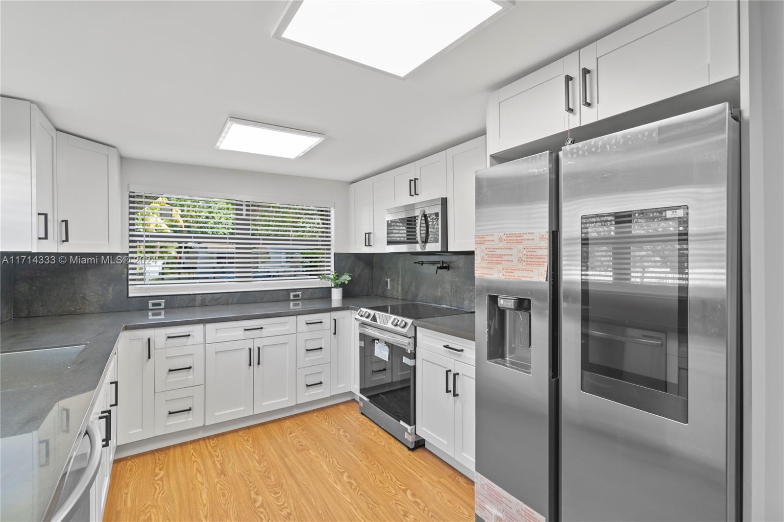 OVERBROOK SHORES NO 3 - Residential