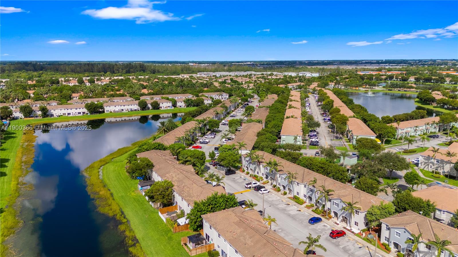 VENETIA GROVE - Residential