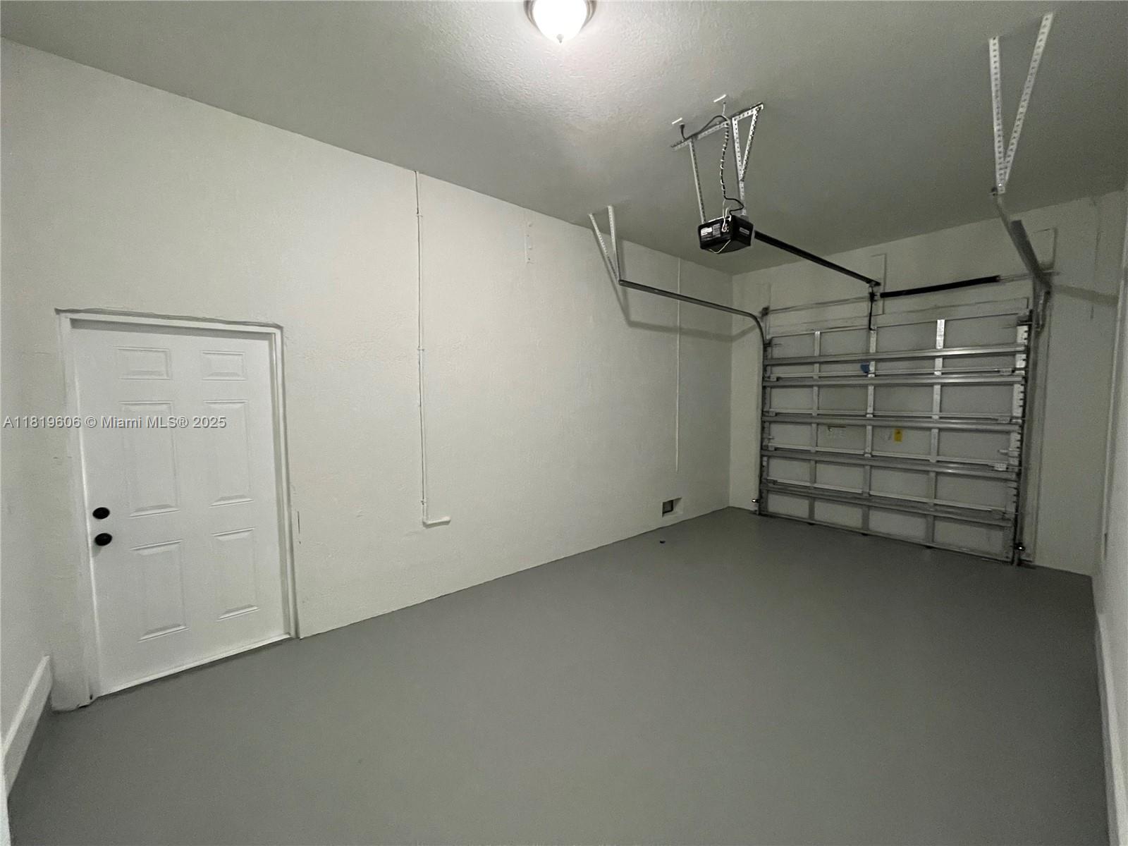 HARRIS SUB FIRST ADD - Residential