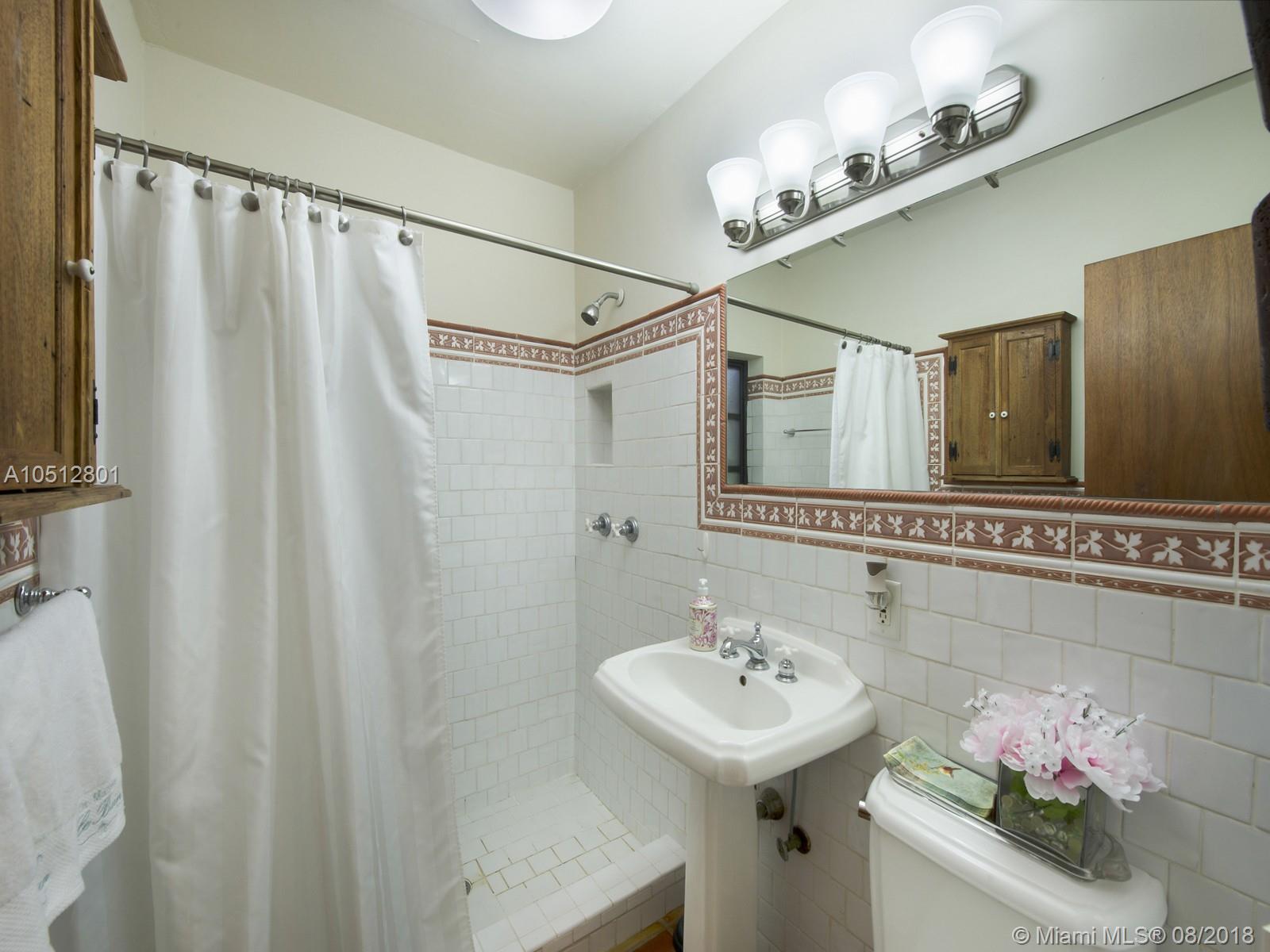 GROVES EXTENSION - Residential