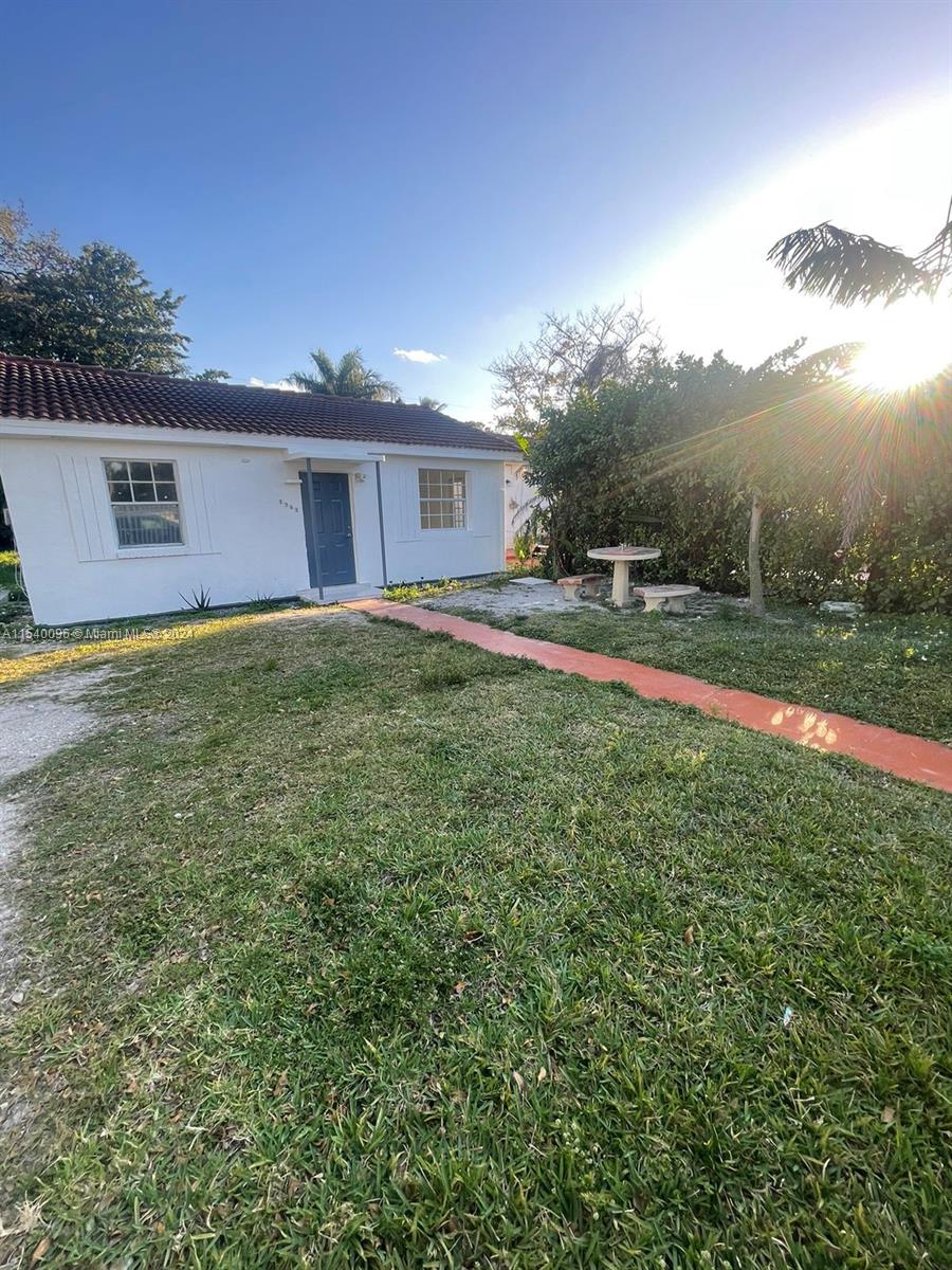 WEST SILVER CREST - Residential Lease