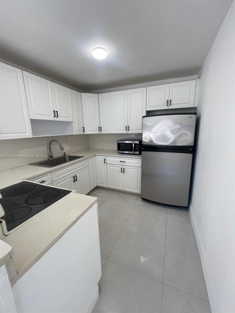 WEST SILVER CREST - Residential Lease