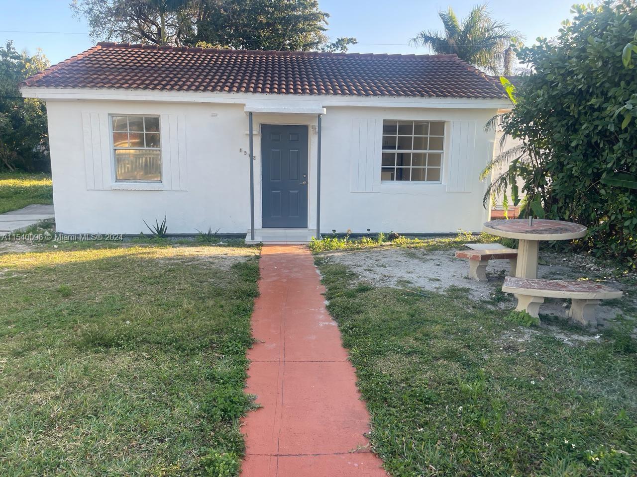 WEST SILVER CREST - Residential Lease