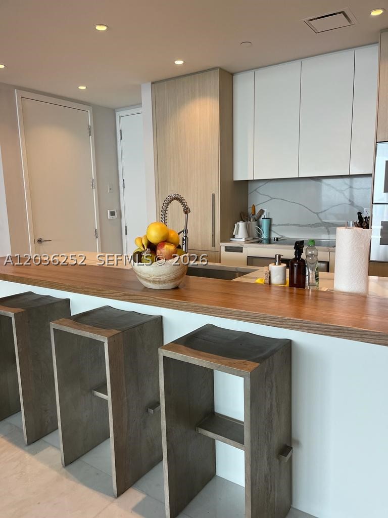 15701 Collins Ave 3104