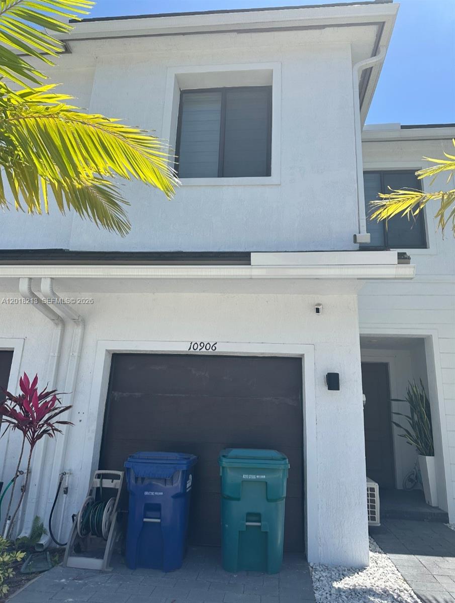 10906 SW 232nd Ter